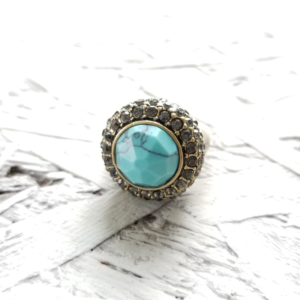 Chloe + Isabel Retro Pavè ring